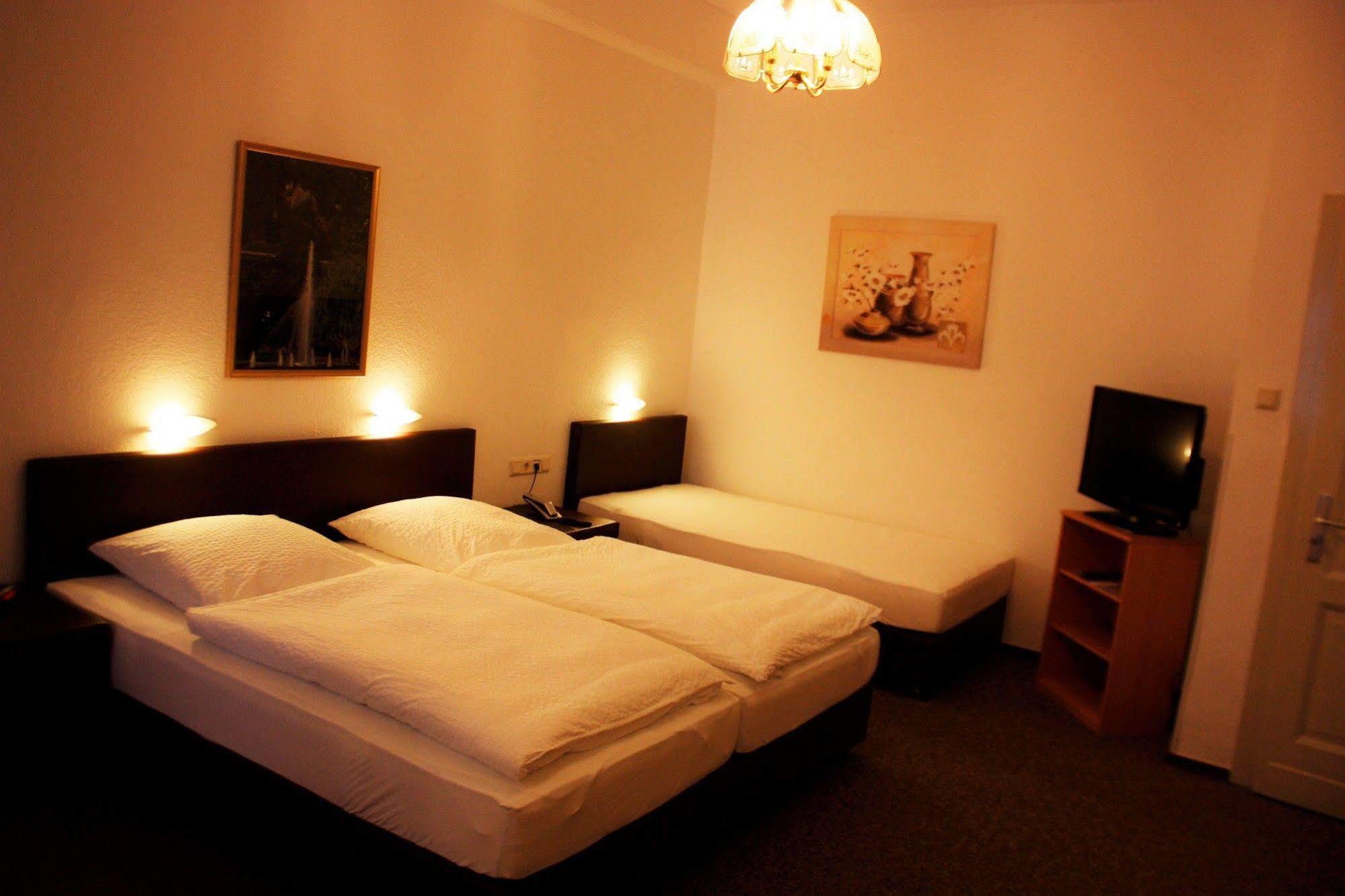 Hotel Zum Anker Andernach Extérieur photo